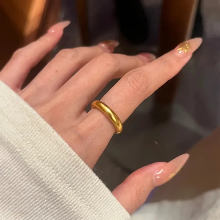 铜合金戒指 古法金素圈戒指女实心泥鳅背指环经典光面对戒老钱风