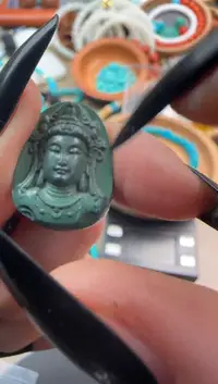 绿松石未镶嵌颈饰绿松石