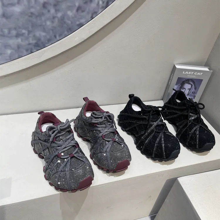 超火时尚绑带细钻老爹鞋女2025秋季新款重工设计显脚小运动休闲鞋