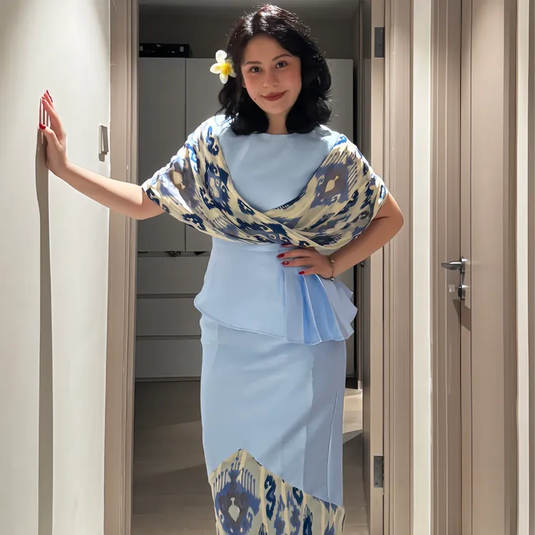 FILANDO|艾德莱斯披肩收腰连衣裙