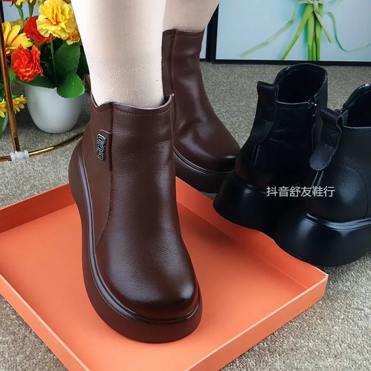 真皮马丁靴女秋冬季新款牛皮圆头厚底加绒女靴加厚保暖短靴棉靴子