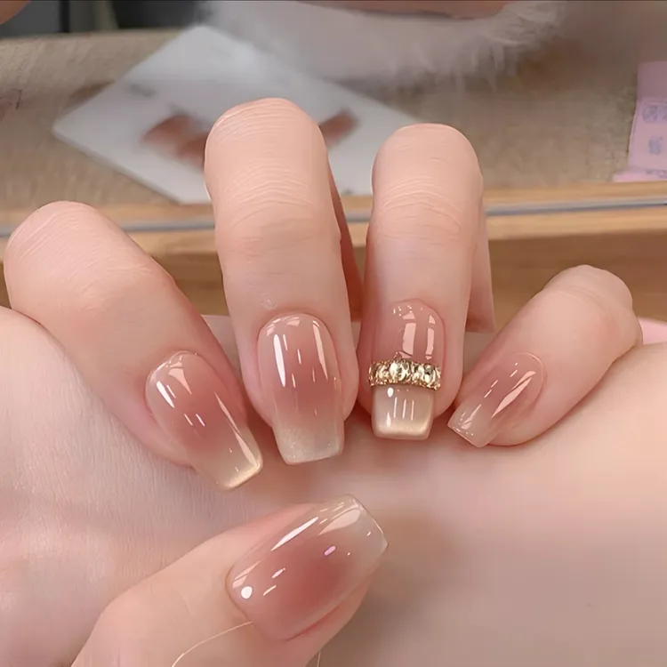 【来岁昭昭】秋冬裸色渐变猫眼美甲穿戴甲片短款纯欲千金手工穿戴甲