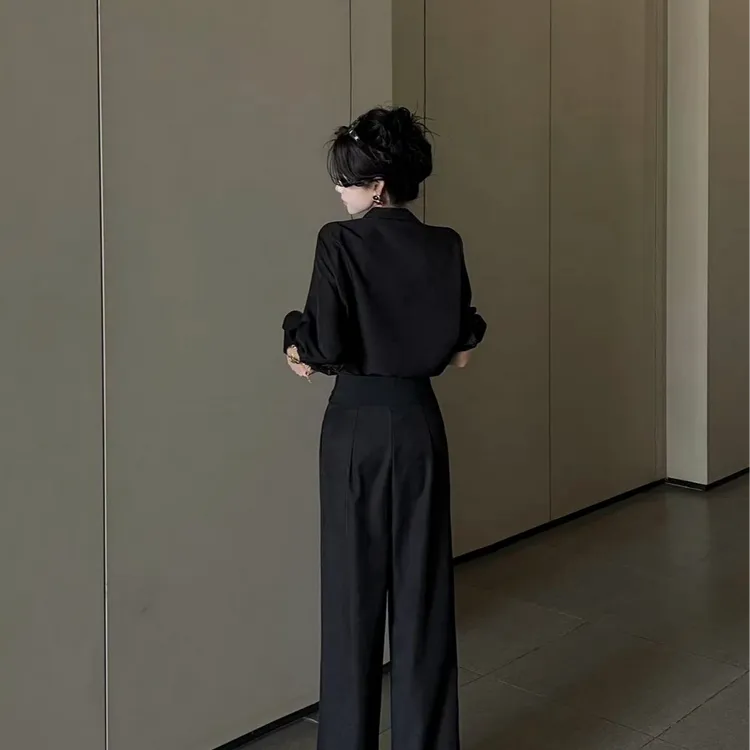 2025早春法式小众设计黑色时尚高腰束腰上下装套装