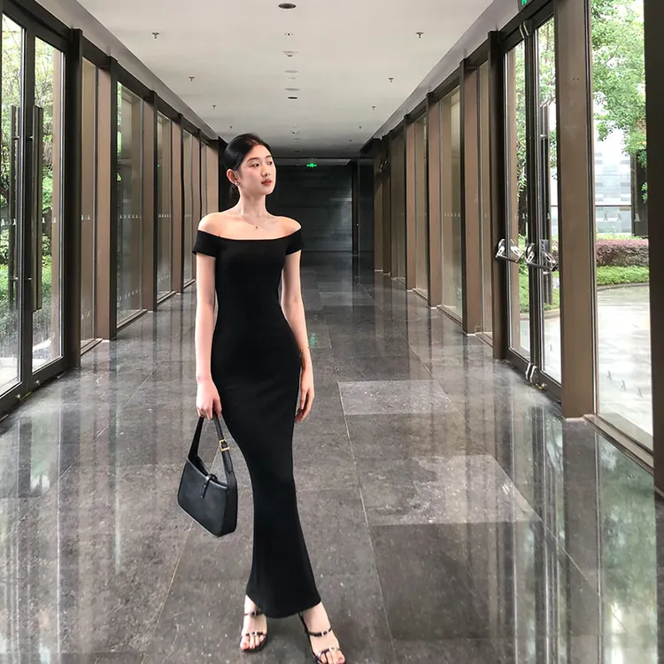 性感辣妹显瘦包臀裙气质女神黑色一字肩连衣裙夏季修身长裙后妈裙
