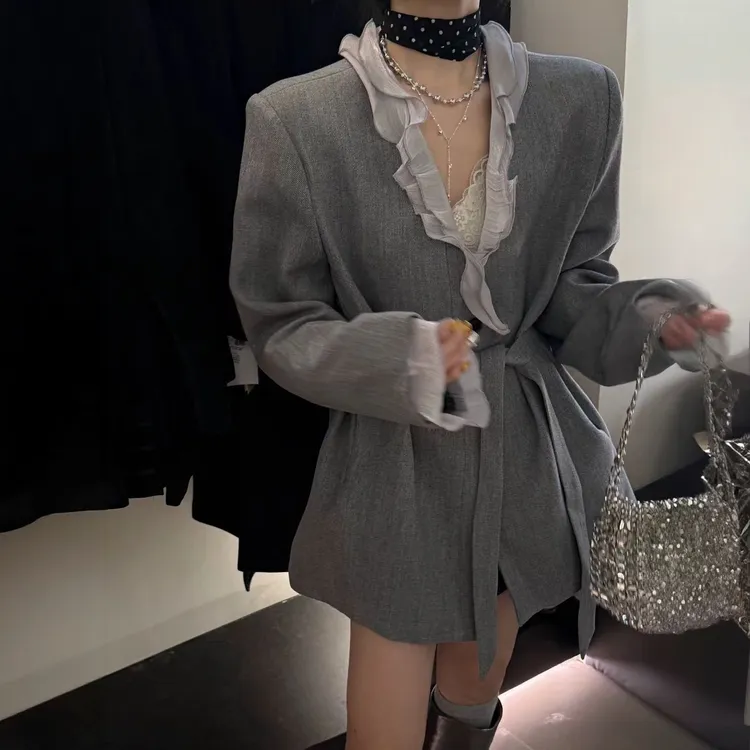 优雅文艺风2025秋季新款韩版洋气百搭设计感木耳边拼接西装外套女