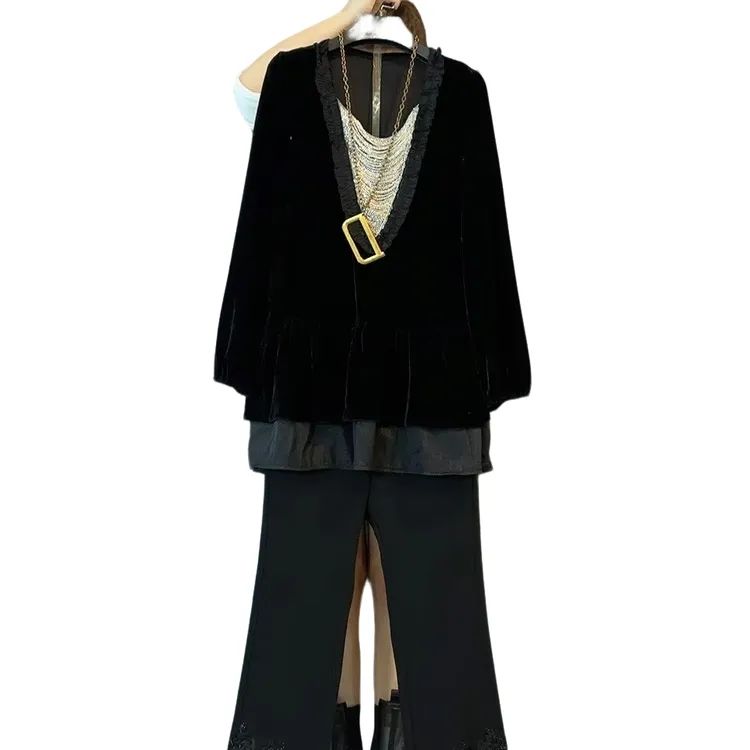 大维罗依LL欧货串珠气质丝绒拼接女人衫＋钉珠显瘦裤子