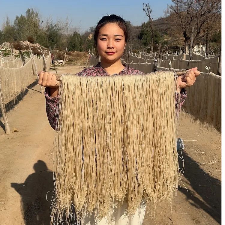 [支持试吃，不满意退货包运费]山西农村传统手工红薯粉条自然晾晒