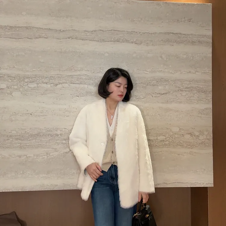 TANTAN时尚V领经典白进口羊皮毛外套4193