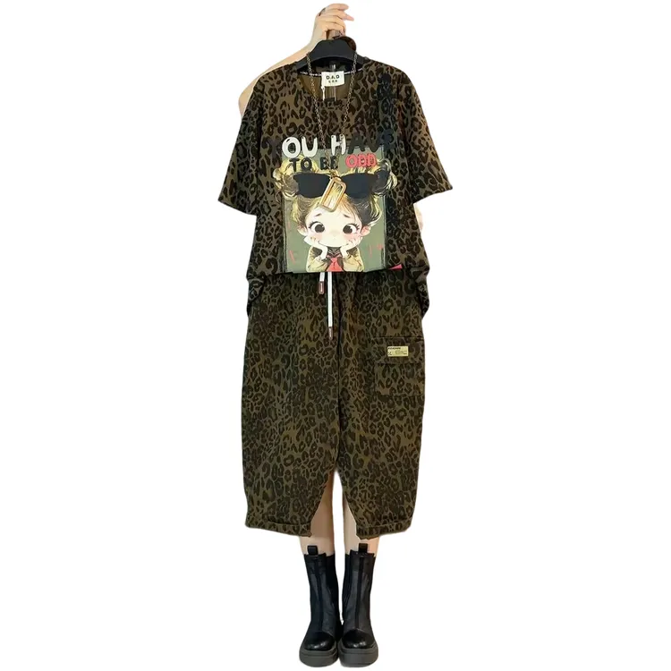 大维罗依DAD 早秋新款豹纹印图女孩大衫➕8分牛仔豹纹老爹裤