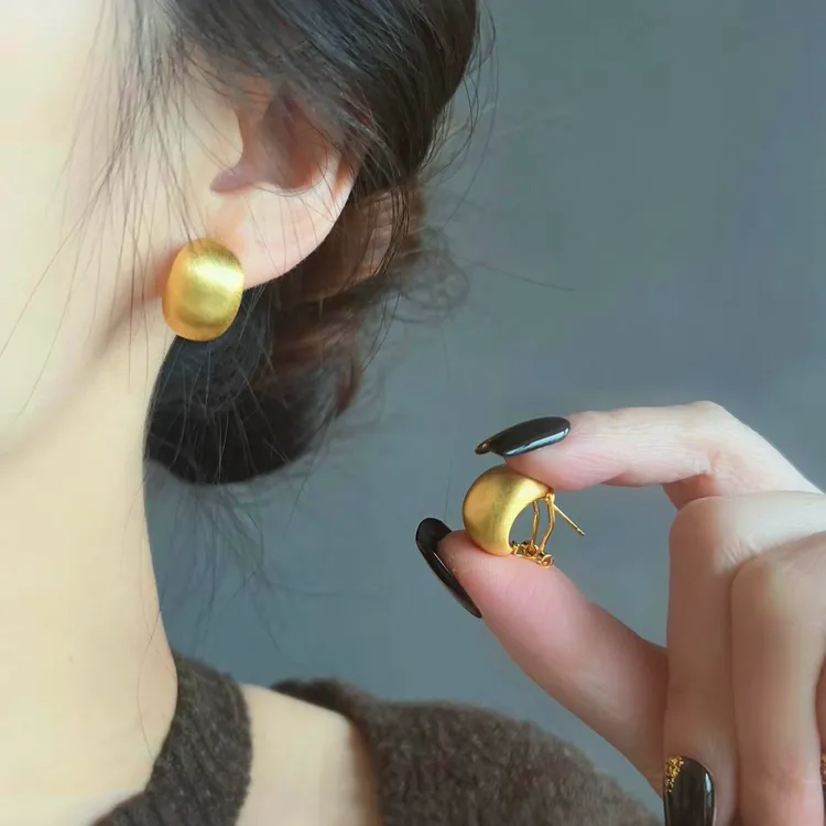 铜合金耳饰 轻奢金色拉丝半圆耳环女2025新款爆款高级感耳钉耳饰