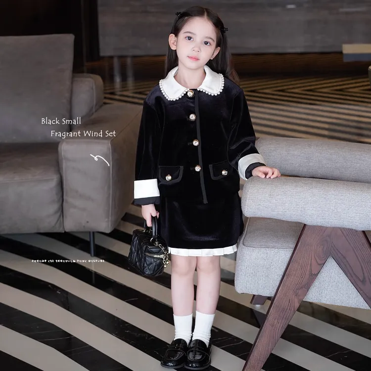 AnnieGirl秋冬新款女童千金风珍珠娃娃领法式丝绒小香风套装2025