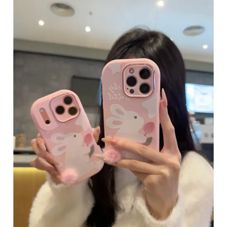 欧克里里粉色毛绒小白兔适用苹果17/16手机壳华为vivo小米15oppo