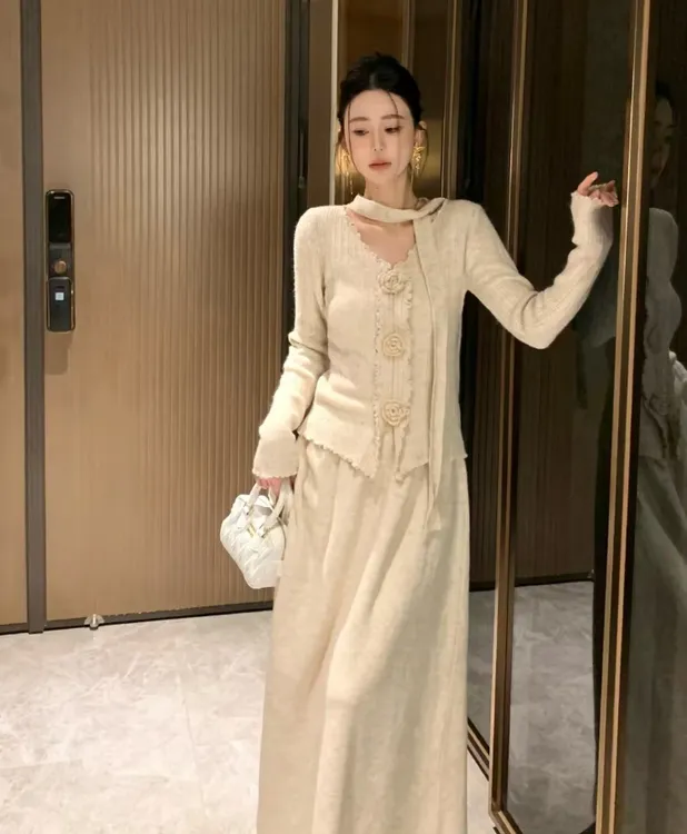 时尚套装休闲风显瘦显白红色收腰系带轻奢长袖长裙中长款裙两件套