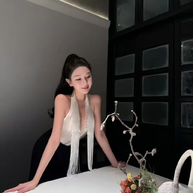韩系气质女神时尚高级感纯欲露肩百搭轻奢上衣配显瘦半身裙两件套