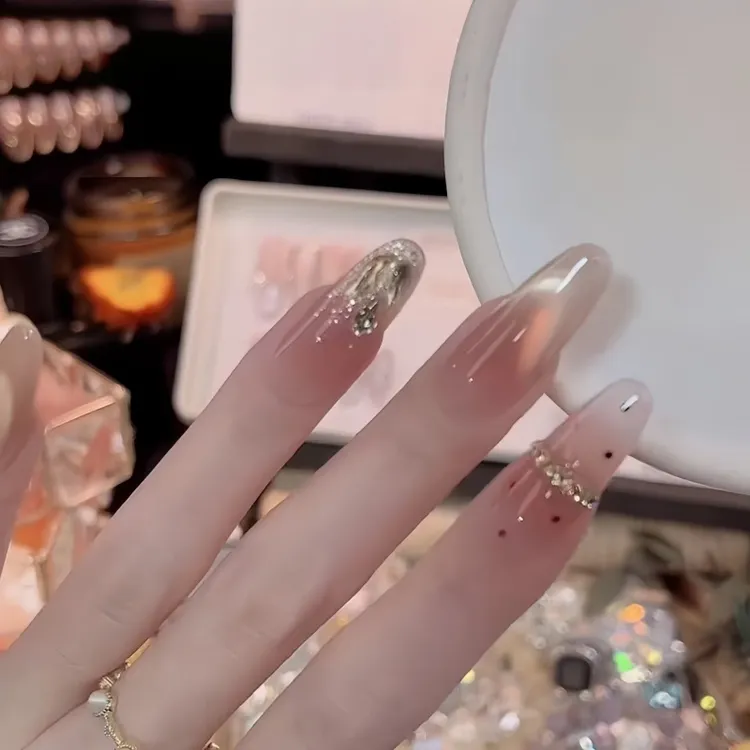 【露露波点】手工穿戴甲穿戴式气质中长款裸色纯欲中长甲新款美甲片