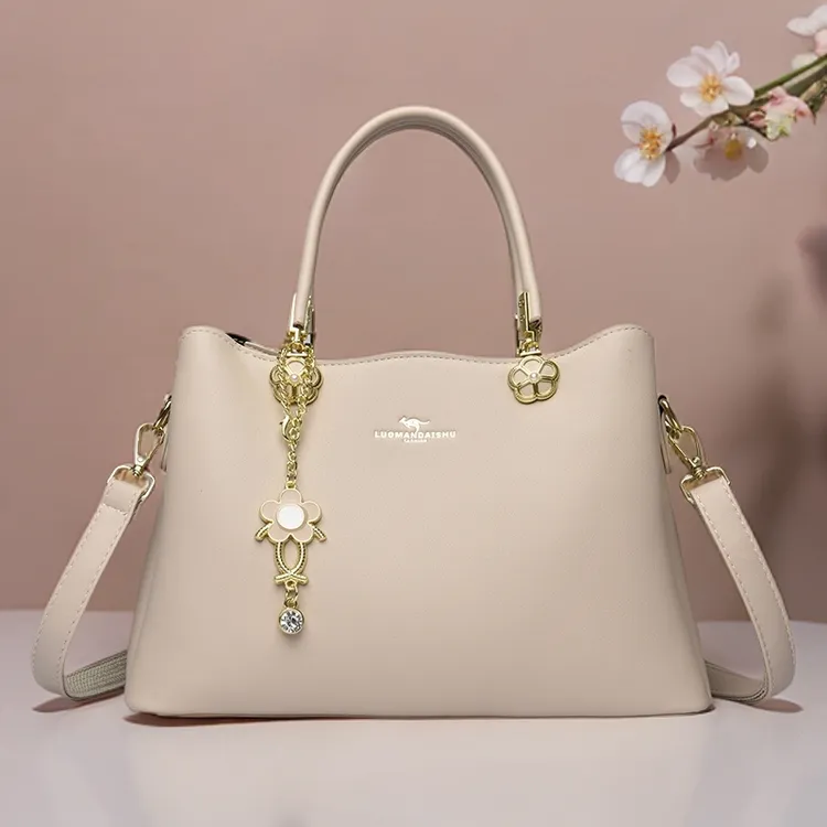 正品专柜2025新款气质简约大容量女士斜挎包高级感软皮女包手提包