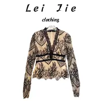 【Lei Jie】性感V领蕾丝长袖修身上衣1141