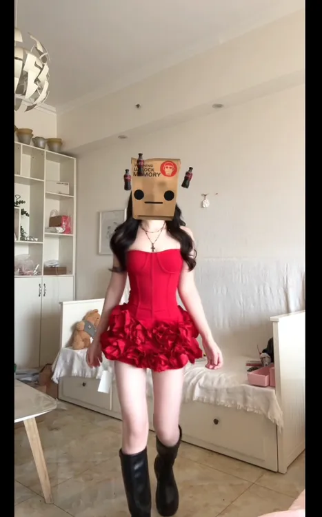 抹胸连衣裙女装名媛生日礼服裙重工圣诞战袍玫瑰鱼骨蓬蓬红色裙子
