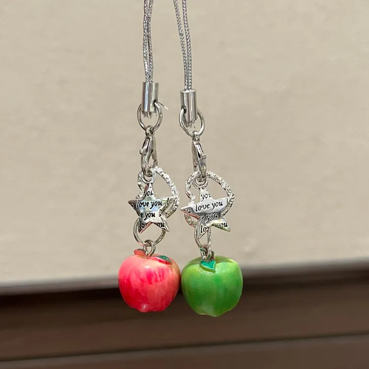 一颗创意仿真苹果挂件甜美少女包包钥匙链手机链圣诞节平安夜挂