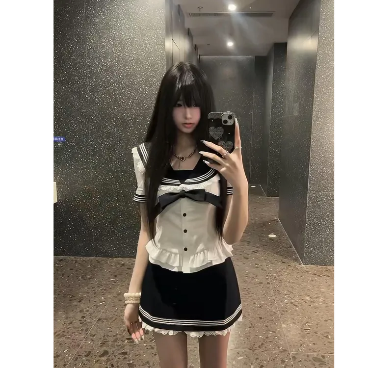 蝴蝶结收腰衬衫女甜辣短袖荷叶边上衣条纹蕾丝高腰修身短裙两件套