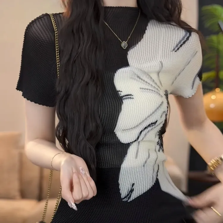 法式气质黑色褶皱设计款修身显白显瘦T恤女2025夏季新款短袖上衣