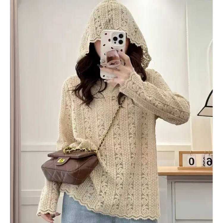 韩系重工蕾丝钩花镂空连帽打底衫女新款宽松遮肉叠穿针织衫上衣潮