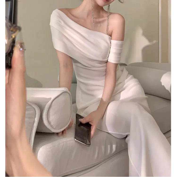 【淡颜系】法式斜肩不规则连衣裙女气质弹力包臀显瘦长裙