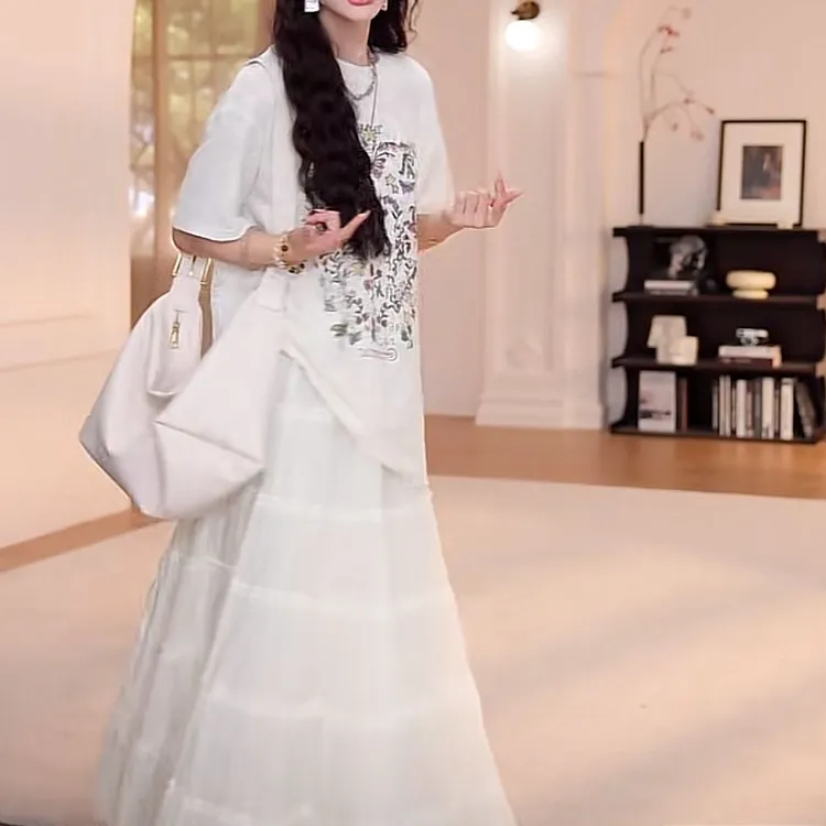 2025夏季韩版蕾丝提花短袖T恤上衣+百搭蛋糕半身裙套装LK2502633