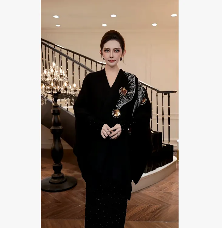 【FUNANI】 轻奢法式高级感重工原创设计感 披肩 X2530390