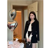 syna希娜 法式气质钉珠圆领小香风外套
