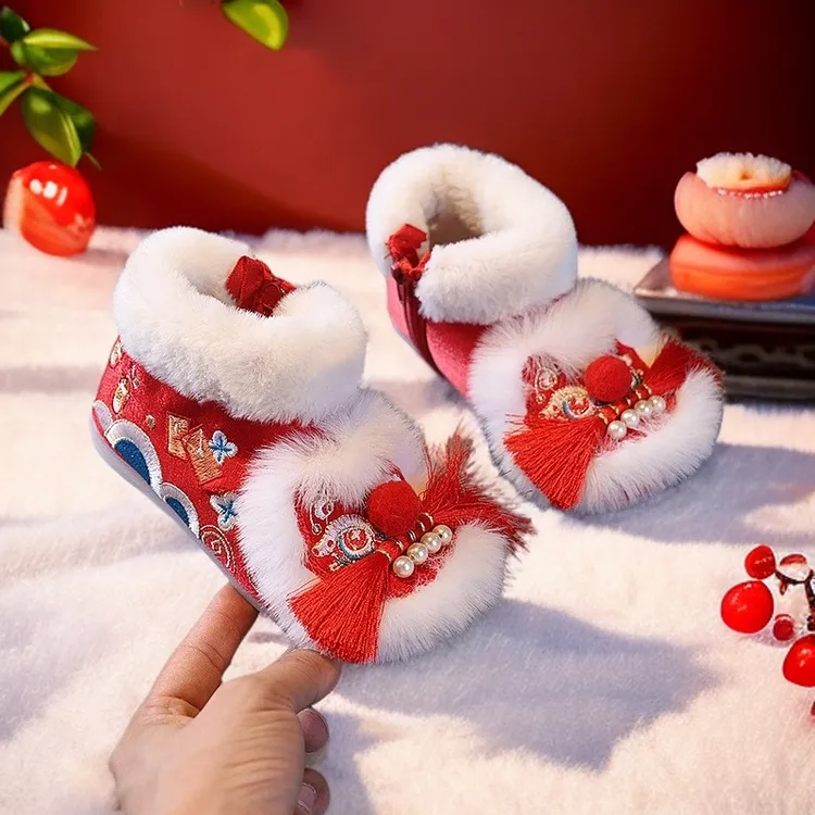 女童棉鞋2025新款儿童汉服鞋红色宝宝公主布鞋冬季加绒虎头鞋短靴
