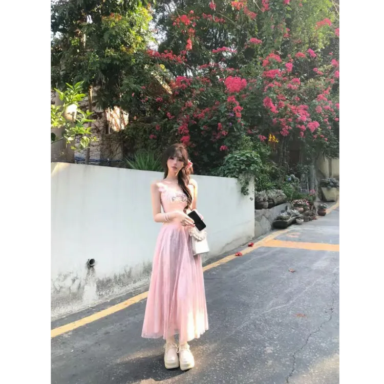 花园梦境长裙夏季收腰显瘦甜美温柔风仙气花朵长款吊带连衣裙女