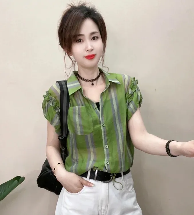 高级感翻领短袖衬衫女2025夏季新款休闲时尚洋气减龄防晒宽松衣服