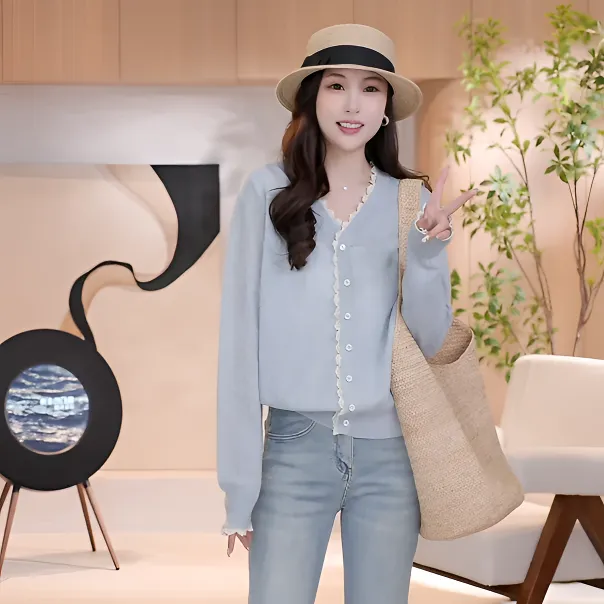 春季新款设计感小众气质时尚欧若风V领拼接蕾丝花边针织衫8886