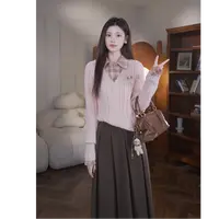 鹿向南【画廊少女】秋季氧气新款显白气质通勤假两件毛衣半身裙套装
