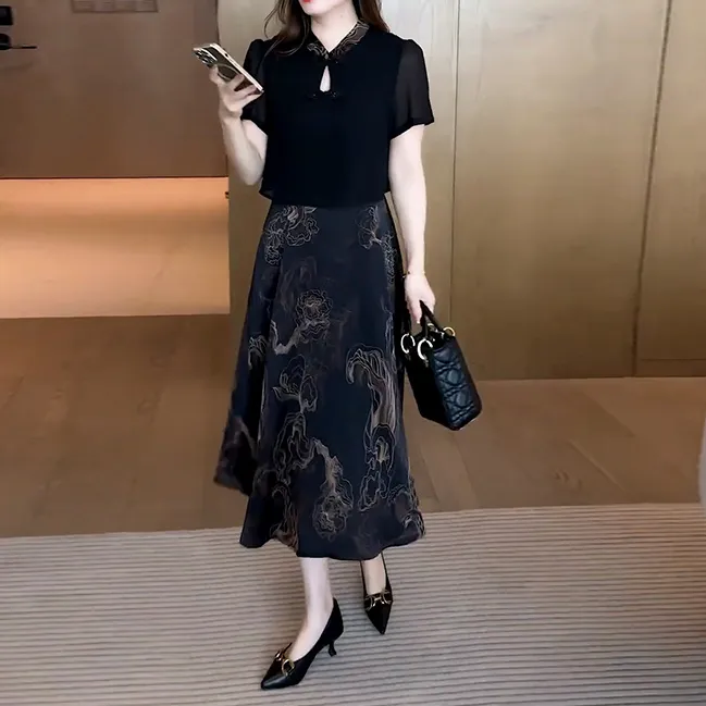 2025年夏季新款连衣裙女短袖新中式国风复古盘扣拼接遮肚显瘦裙子