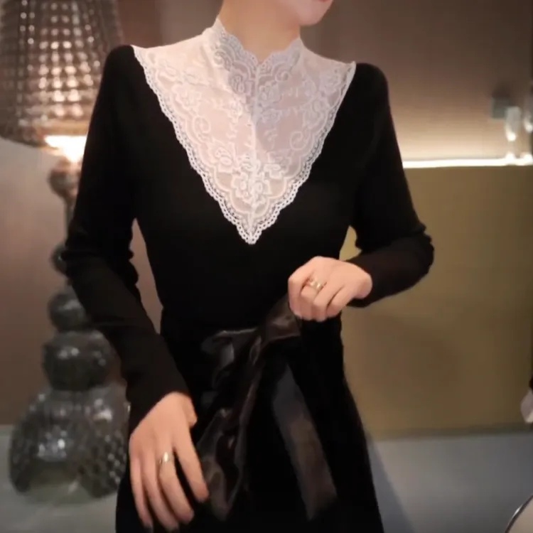 轻熟风蕾丝拼接修身长袖上衣女秋冬新款小众设计半高领针织衫3902