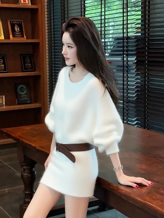 淑女风白色圆领毛衣连衣裙女2025秋季新款气质名媛收腰显瘦包臀裙