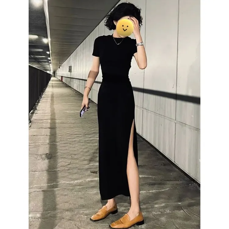 法式纯欲风黑色双开叉连衣裙女2025夏季新款收腰显瘦气质短袖长裙