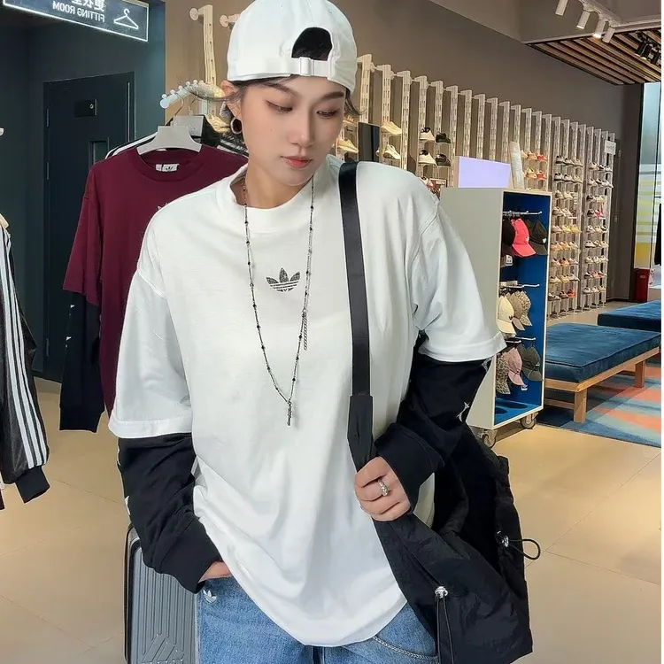 adidas/三叶草时尚潮流假两件运动休闲宽松长袖圆领T恤 KF1868