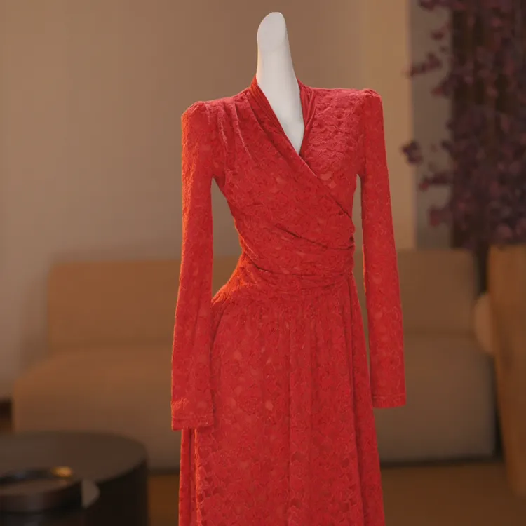 【YD:11】花容月貌 秋冬新款V领长袖纯色修身连衣裙-HZ1215