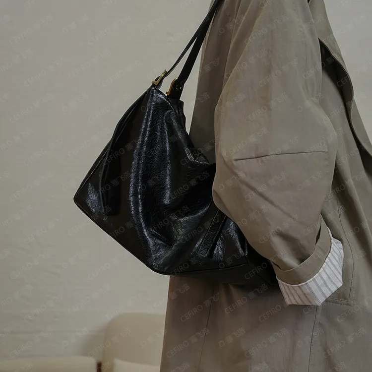 塞飞洛CEFIRO头层牛皮托特包女大容量时尚潮流腋下通勤 1096