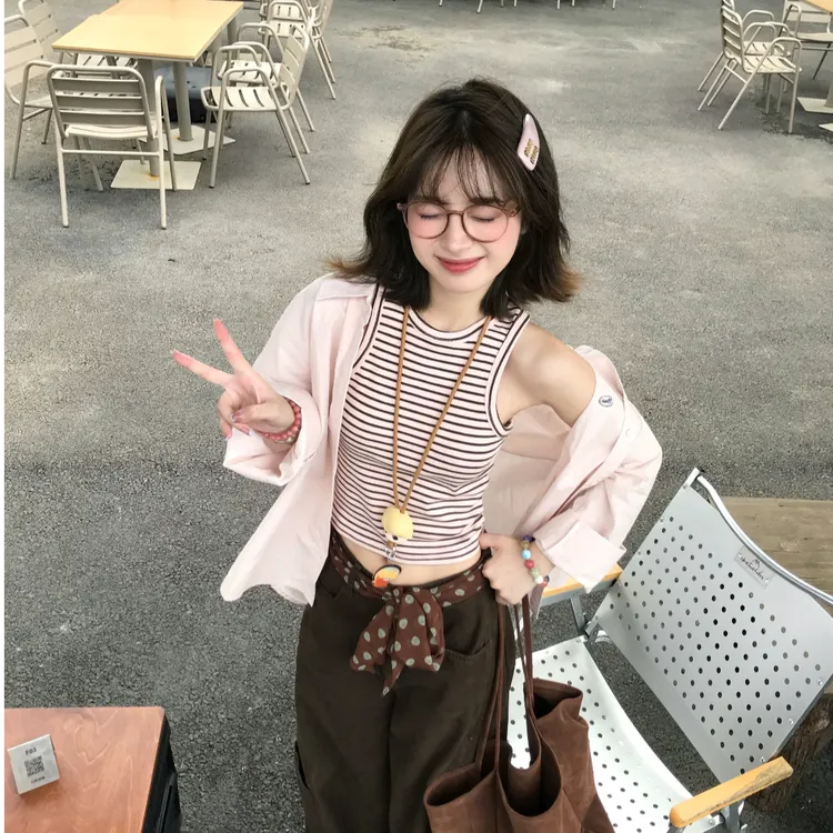 粉色系穿搭一整套女春夏新款叠穿条纹背心长袖防晒衬衫两件套装潮