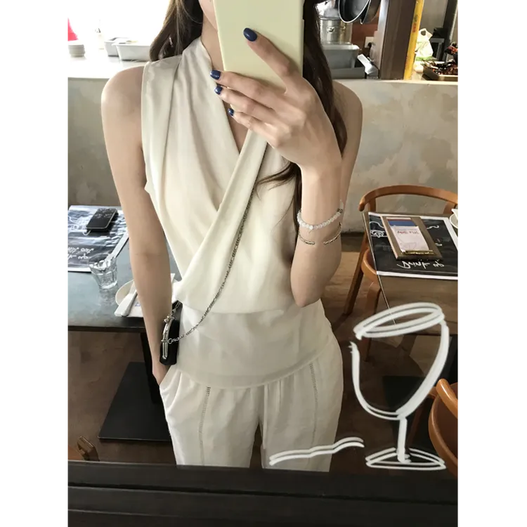  【王阿星】系带天丝露肩上衣2025新款夏季气质修身v领挂脖衬衫女