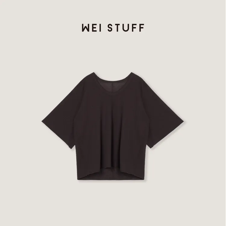 WEI STUFF  “日暮纱影” 时尚舒适凉感宽松圆领针织打底衫 9481 . 