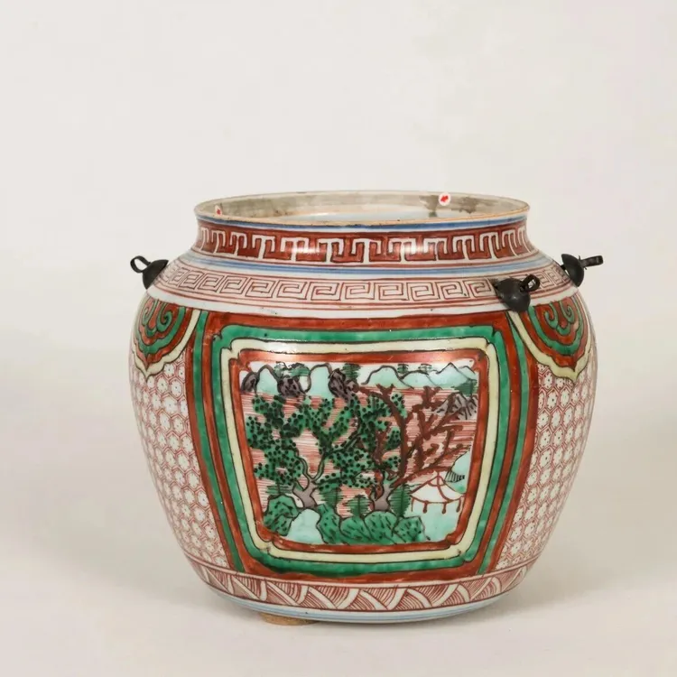 Lot  13   清  顺治五彩开光山水纹罐(1.1瓷杂拍卖)