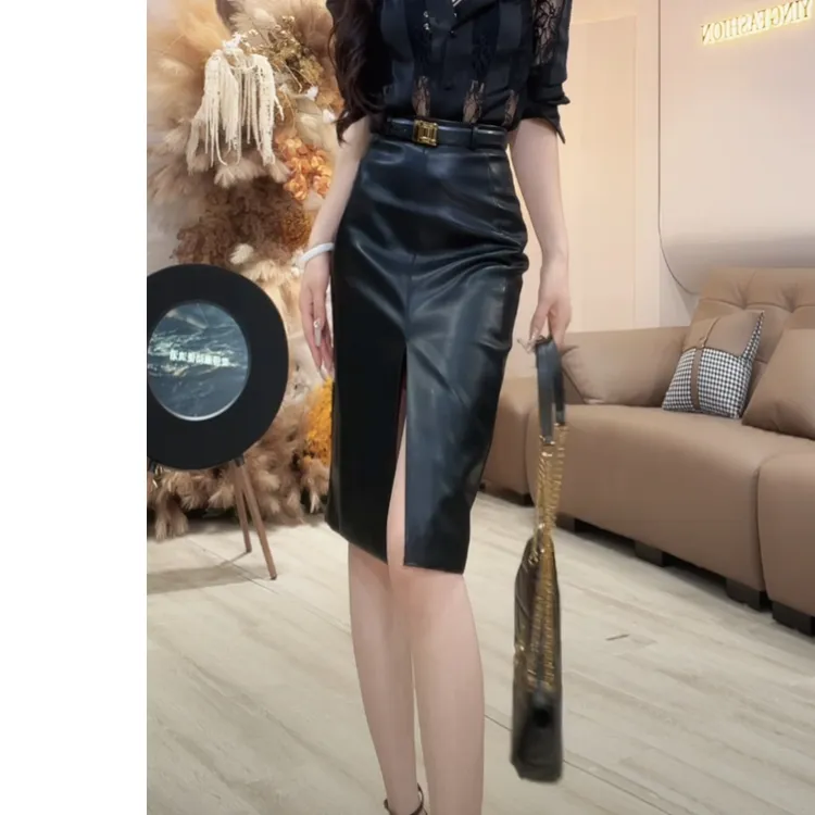 【YING FASHION】莹老板-时尚气质百搭金扣腰带皮半裙 8020650 444