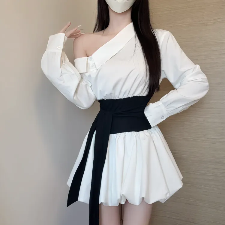 iqcq气球熊韩系辣妹斜肩长袖上衣女拼接绑带收腰设计感蓬蓬连衣裙