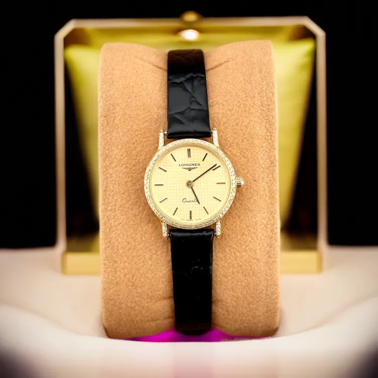 95新 Longines/浪琴 浪琴经典款黑金镶钻气质精致优雅石英女名表