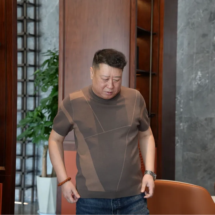 秋冬时尚拼色百搭大码轻奢潮流圆领男士休闲短袖针织衫大码男装FP